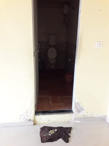 Furnished Amenities in 1 BHK Apartment at Shaad Residency, Byculla East – for Sale