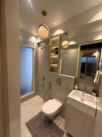 Team Area in 2 BHK Apartment at Juinagar – for Sale