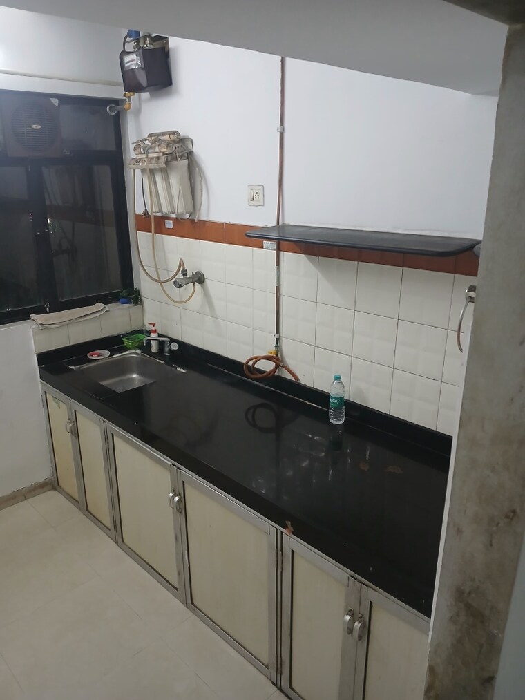 Kitchen, naupada 1 Bedroom 500 Sq.Ft. Apartment In Naupada Thane 9664804