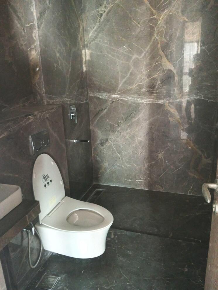 Bathroom, prestige-jasdan-classic 4 Bedroom 2195 Sq.Ft. Apartment In Mahalaxmi Mumbai 9664802