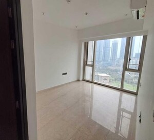 Room in 3 BHK Apartment at Lodha World One, Worli – for Rent