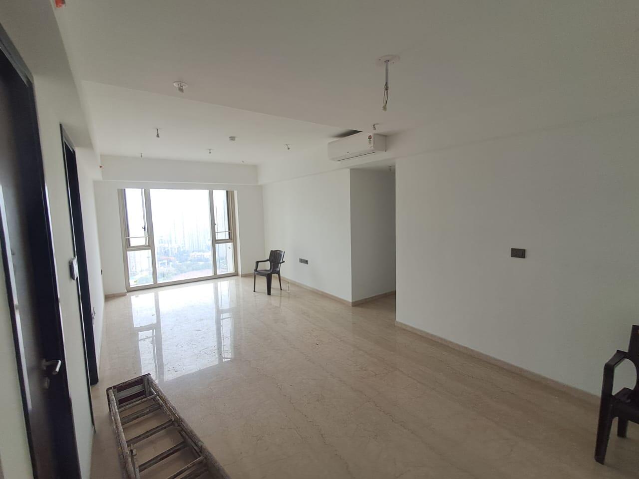 3 BHK + Servant Room 1553 Sq.Ft. Apartment in Lodha World One
