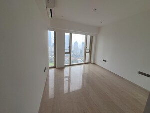 Room in 3 BHK Apartment at Lodha World One, Worli – for Rent