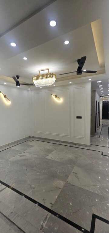 Bathroom in 2 BHK Builder Floor at Malviya Nagar – for Rent