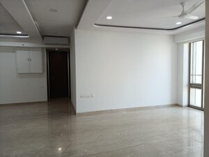 Room in 3 BHK Apartment at Lodha Kiara, Worli – for Rent