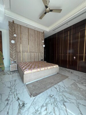 Living Room in 4 BHK Apartment at Prabhadevi CHS, Prabhadevi – for Rent