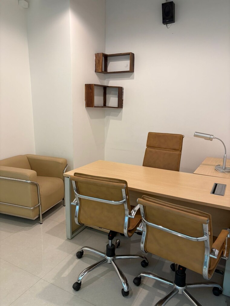 Team Area, assotech-business-cresterra Commercial Office Space 7000 Sq.Ft. In Sector 135 Noida 9664888