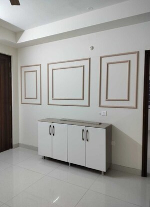 Room in 3 BHK Apartment at My Home Sayuk, Tellapur – for Rent