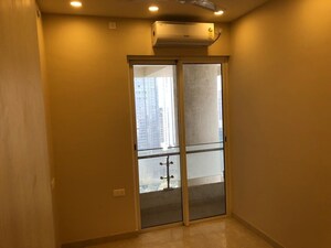 Room in 3 BHK Apartment at Indiabulls Sky Forest, Lower Parel – for Rent