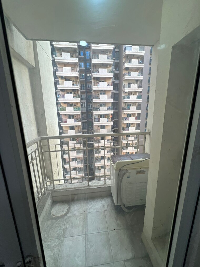 Bathroom, vvip-homes 2 Bedroom 1060 Sq.Ft. Apartment In Gaur City 2 Greater Noida 9664911