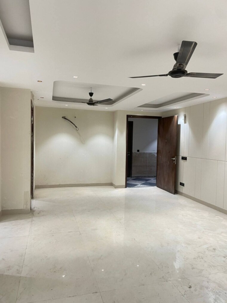 Room, saket 2 Bedroom 1000 Sq.Ft. Builder Floor In Saket Delhi 9664918