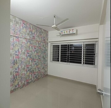 Room in 2 BHK Apartment at Kamala Rainbow Vistas, Kharmanghat – for Sale