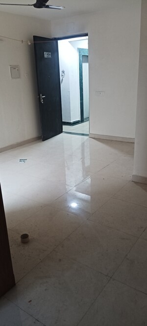 Room in 2 BHK Apartment at Signature The Serenas, Sohna Sector 36 – for Rent