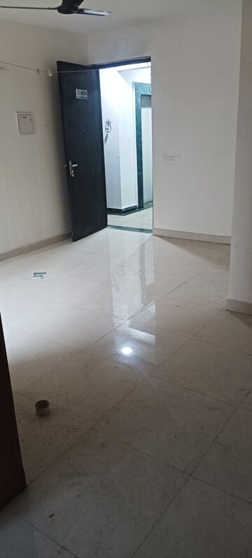 Room in 2 BHK Apartment at Signature The Serenas, Sohna Sector 36 – for Rent