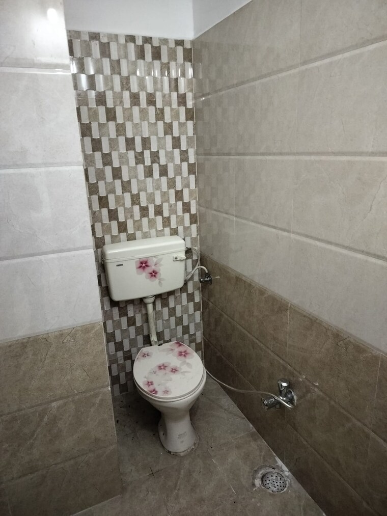 Bathroom, bagmugaliya 4 Bedroom 1265 Sq.Ft. Villa In Bagmugaliya Bhopal 9665007