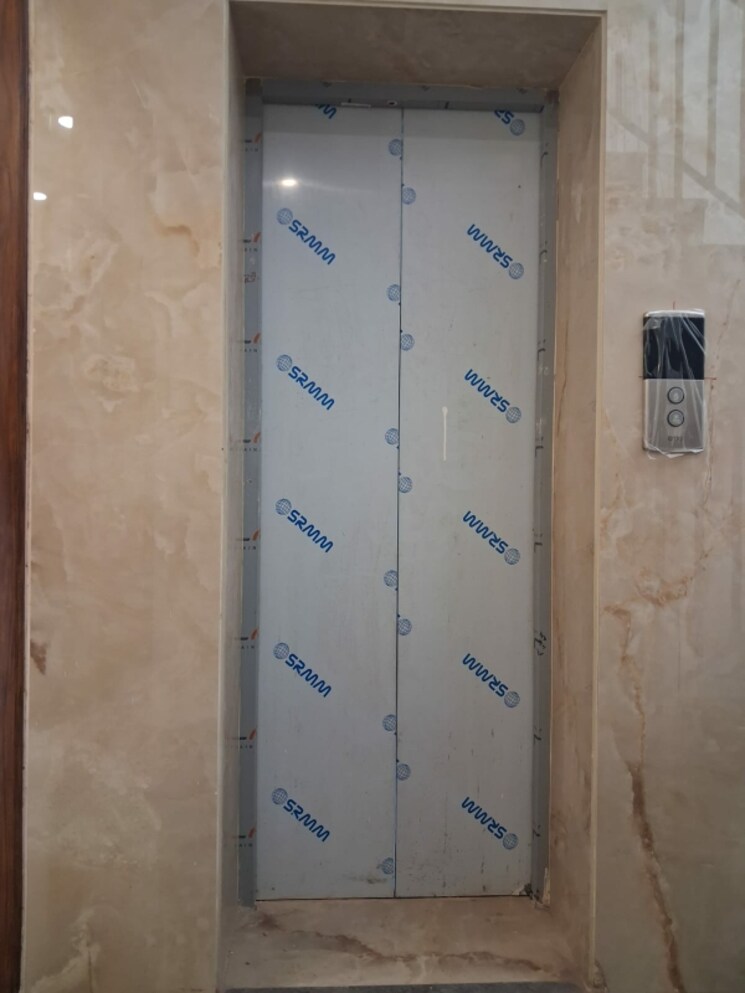 undefined, sector 28 Commercial Office Space 2250 Sq.Ft. In Sector 28 Faridabad 9665020