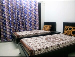  Pg For Rent in Manpada