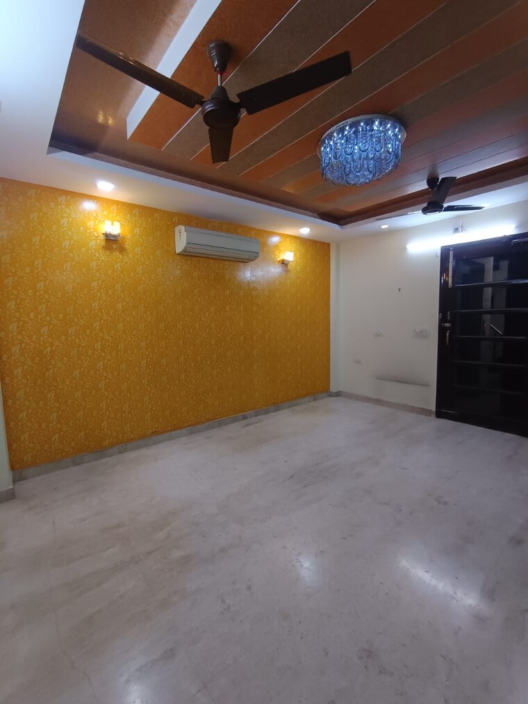 Room, navbharat-apartments 3 Bedroom 1450 Sq.Ft. Apartment In Paschim Vihar Delhi 9665025