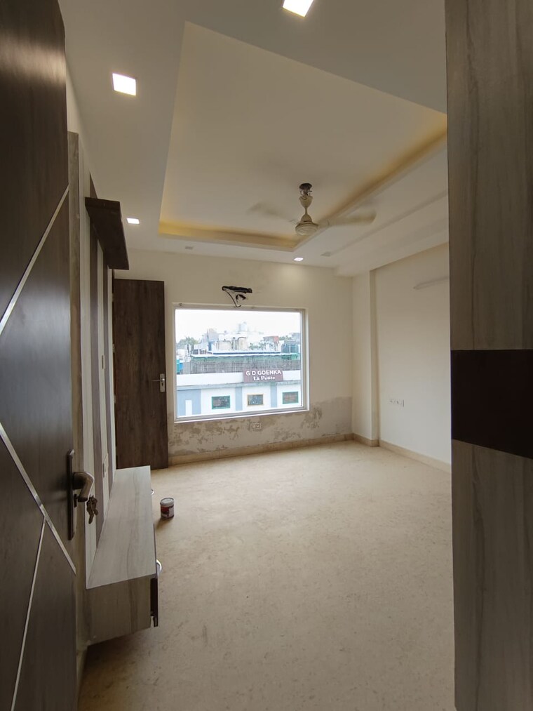 undefined, madhur-apartment 3 Bedroom 1100 Sq.Ft. Apartment In Paschim Vihar Delhi 9665027