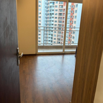 Room in 2 BHK Apartment at Shapoorji Pallonji Joyville Gurgaon, Sector 102a – for Rent