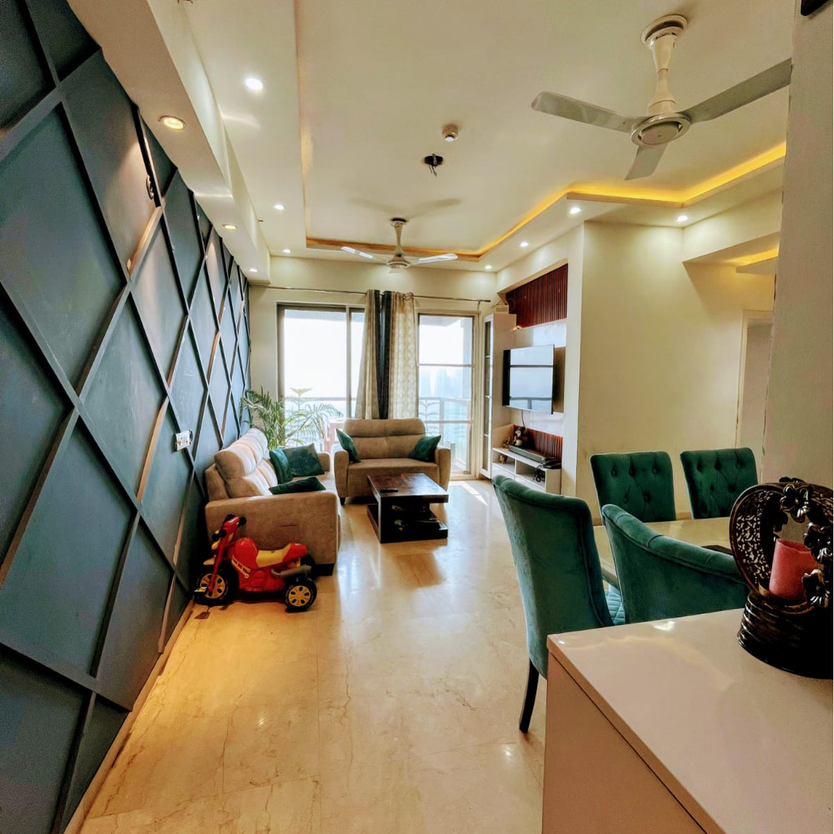 3.5 BHK Apartment For Rent in Paras Dews