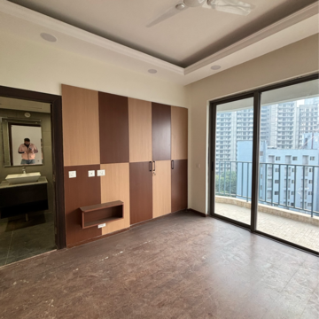 Room in 2 BHK Apartment at Paras Dews, Panwala Khusropur – for Rent