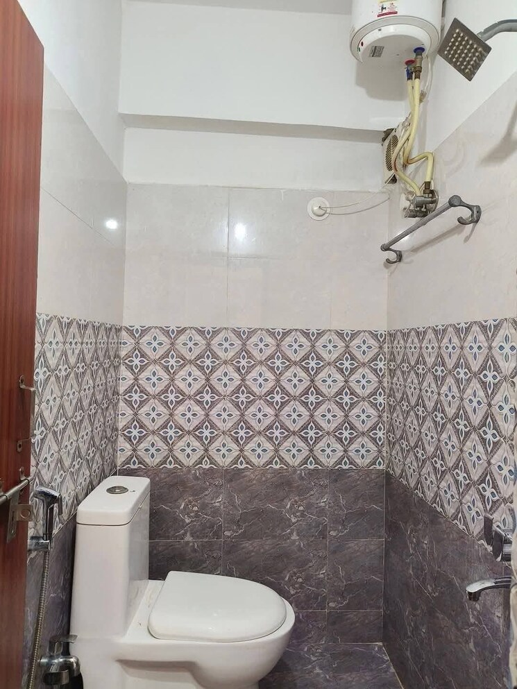 Bathroom, hari-priya-kondapur 1 Bedroom 750 Sq.Ft. Apartment In Kondapur Hyderabad 9665086