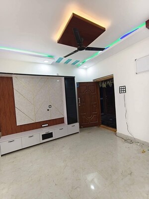 Room in 3 BHK Apartment at Happy Homes Kondapur, Kondapur – for Rent