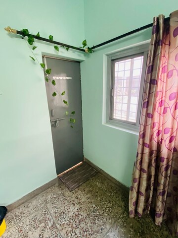 Room in  Pg at Vivekanandapuri – for Rent