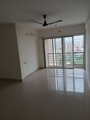 Room in 2 BHK Apartment at Salasar Woods, Mira Road – for Rent