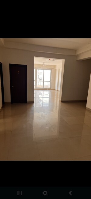 Room in 4 BHK Apartment at Indiabulls Centrum Park, Sector 103 – for Sale