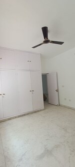 4 BHK + Servant Room 4500 Sq.Ft. Independent House in Dependent House For Rent 