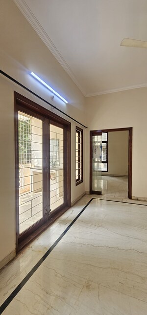 Room in 3 BHK Apartment at Royal Heritage Banjara Hills, Banjara Hills – for Rent