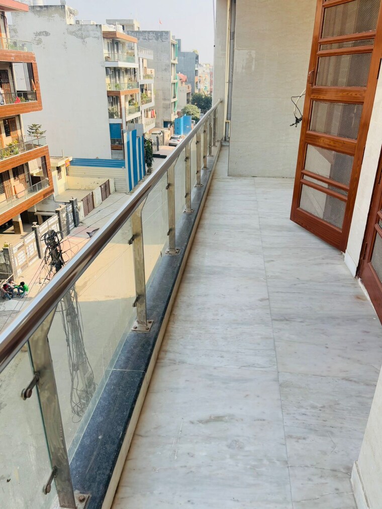 Balcony, sector 46 3 Bedroom 2500 Sq.Ft. Builder Floor In Sector 46 Gurgaon 9665168