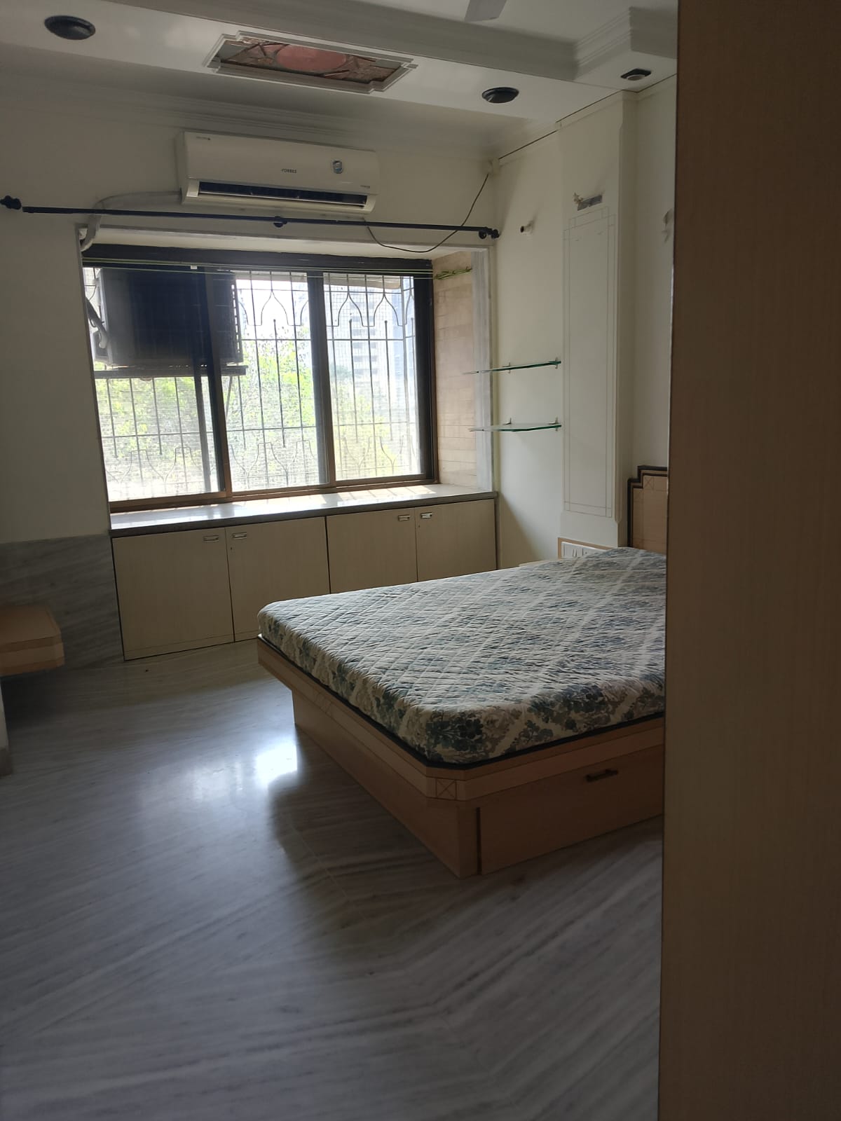 2 BHK Apartment For Sale in Dheeraj Ganga