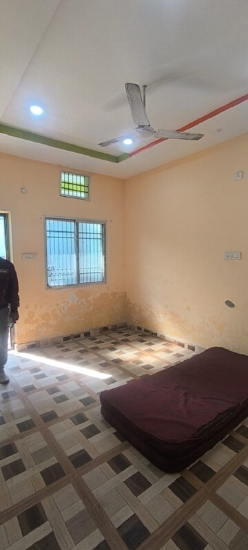 Room in 2 BHK Independent House at Bhatagaon – for Rent