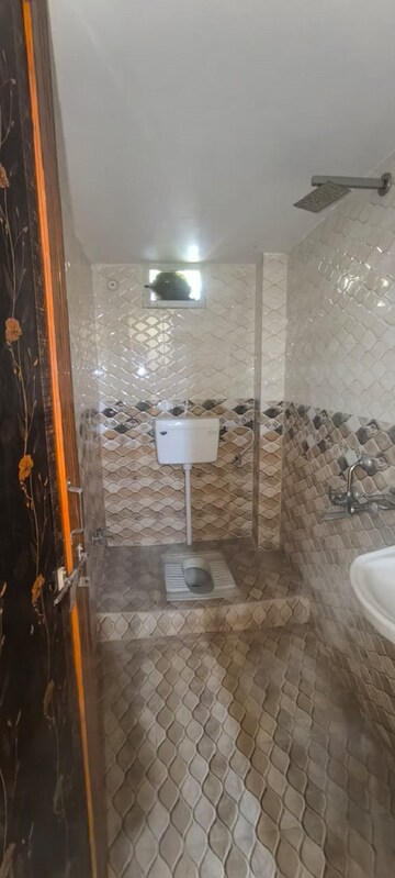 Bathroom in 2 BHK Independent House at Bhatagaon – for Rent