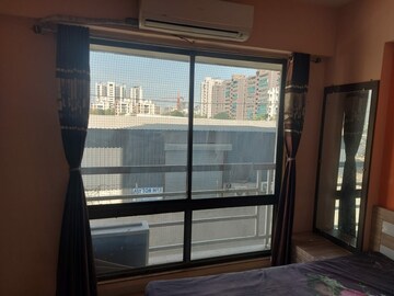 Room in 3 BHK Apartment at Gota – for Rent