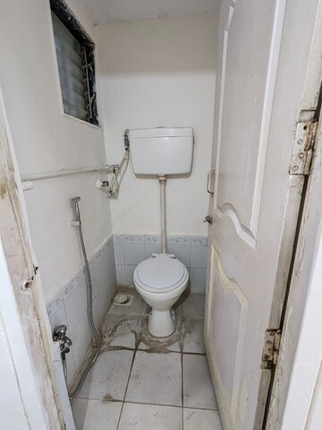 Bathroom in 1 BHK Apartment at Saptarishi Towers, Kandivali West – for Sale