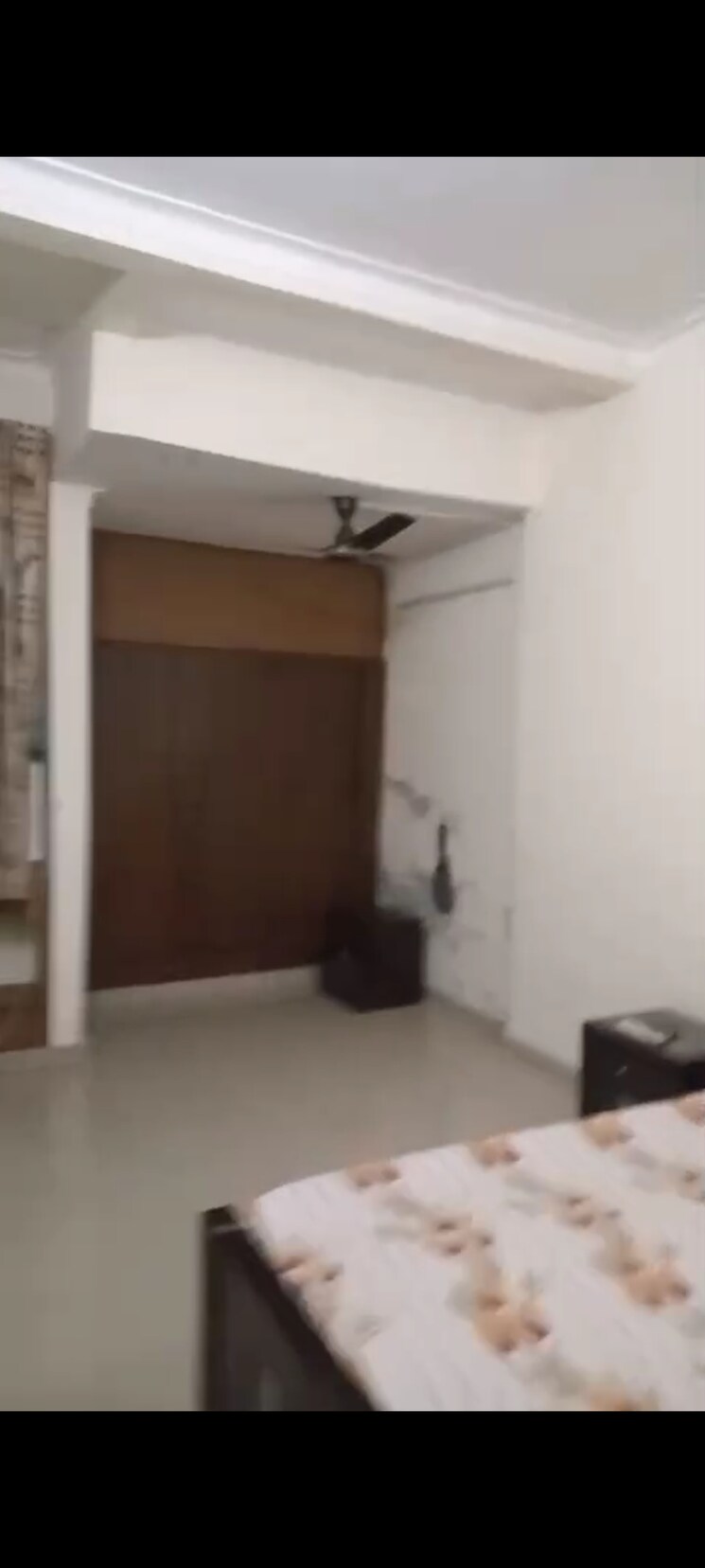 Living Room, rwa-apartments-sector-40 2 Bedroom 1200 Sq.Ft. Builder Floor In Sector 40 Noida 9665220