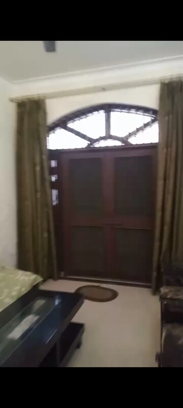 Furnished Amenities in 2 BHK Builder Floor at RWA Apartments Sector 40, Sector 40 – for Rent