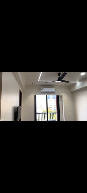 Room in 3 BHK Apartment at West urbana, Science City – for Rent