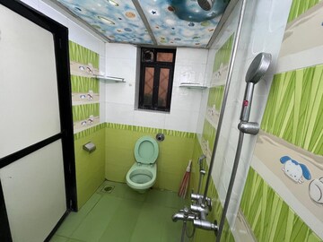 Team Area in 2 BHK Apartment at RNA Regency Park, Kandivali West – for Rent