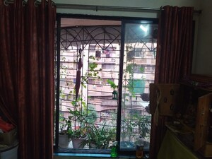 Room in 1 BHK Apartment at Yashraj Park CHS, Kasarvadavali – for Sale