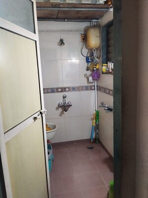 Furnished Amenities in 1 BHK Apartment at Yashraj Park CHS, Kasarvadavali – for Sale