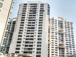 1.5 BHK Apartment For Sale in Swapnalok Towers, Malad East