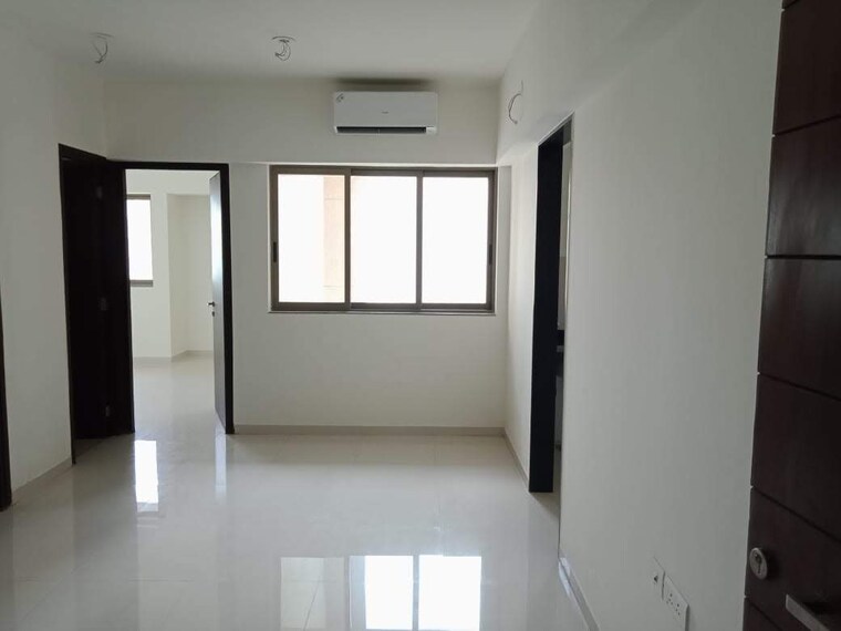 undefined, lodha-splendora 3 Bedroom 1124 Sq.Ft. Apartment In Ghodbunder Road Thane 9665257