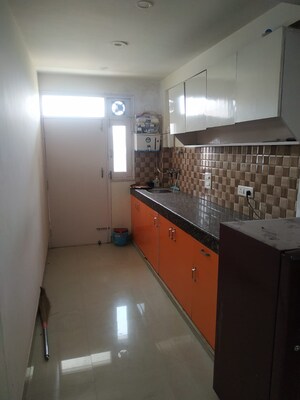 Kitchen in 1 BHK Builder Floor at DLF City Phase V, Dlf Phase V – for Rent