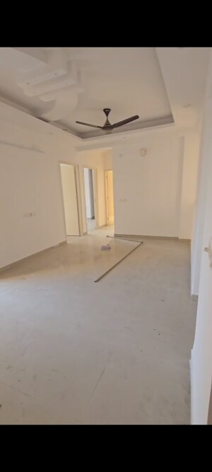 Room in 3 BHK Apartment at Nirala Aspire, Sector 16 Greater Noida – for Sale