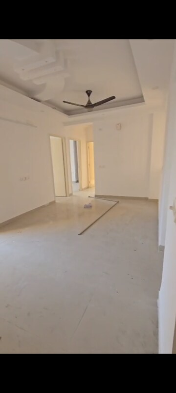 Room in 3 BHK Apartment at Nirala Aspire, Sector 16 Greater Noida – for Sale